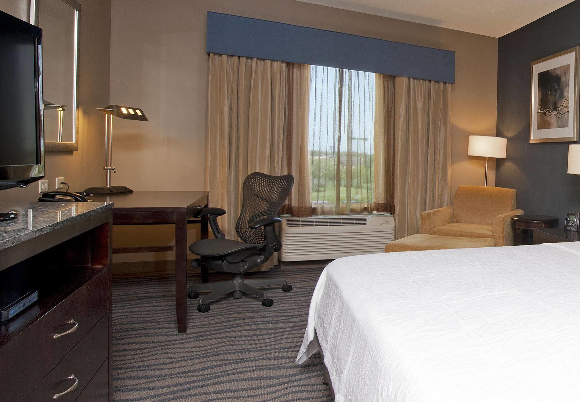 Hilton Garden Inn Ft Worth Alliance Airport Roanoke Kültér fotó